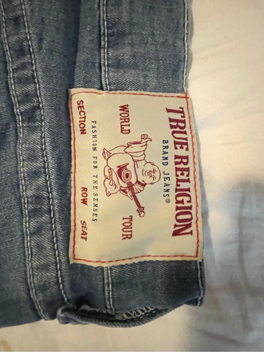 True Religion Men's Relaxed Slim Straight Jeans in Faded Blue Size 36